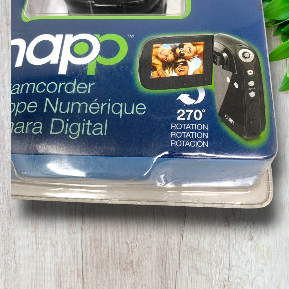 NEW Coby Snapp Digital Camcorder CAM4000 3 MP 4x Zoom 2 Hour Battery Packaged